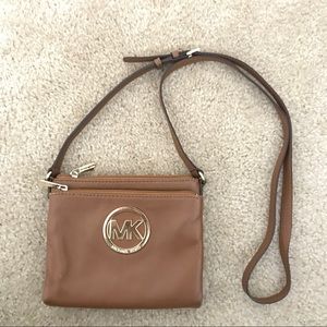 Michael Kors Crossbody Tan